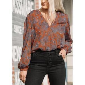 Buckle En Crème Floral Jacquard Chiffon Bodysuit Size Small Orange And Blue